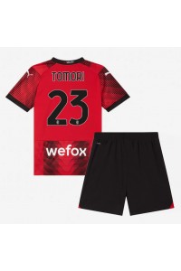 Fotbalové Dres AC Milan Fikayo Tomori #23 Dětské Domácí Oblečení 2023-24 Krátký Rukáv (+ trenýrky)